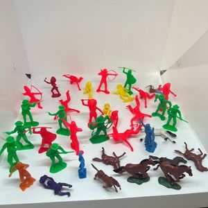 Vintage lot cowboys and Indian fighters